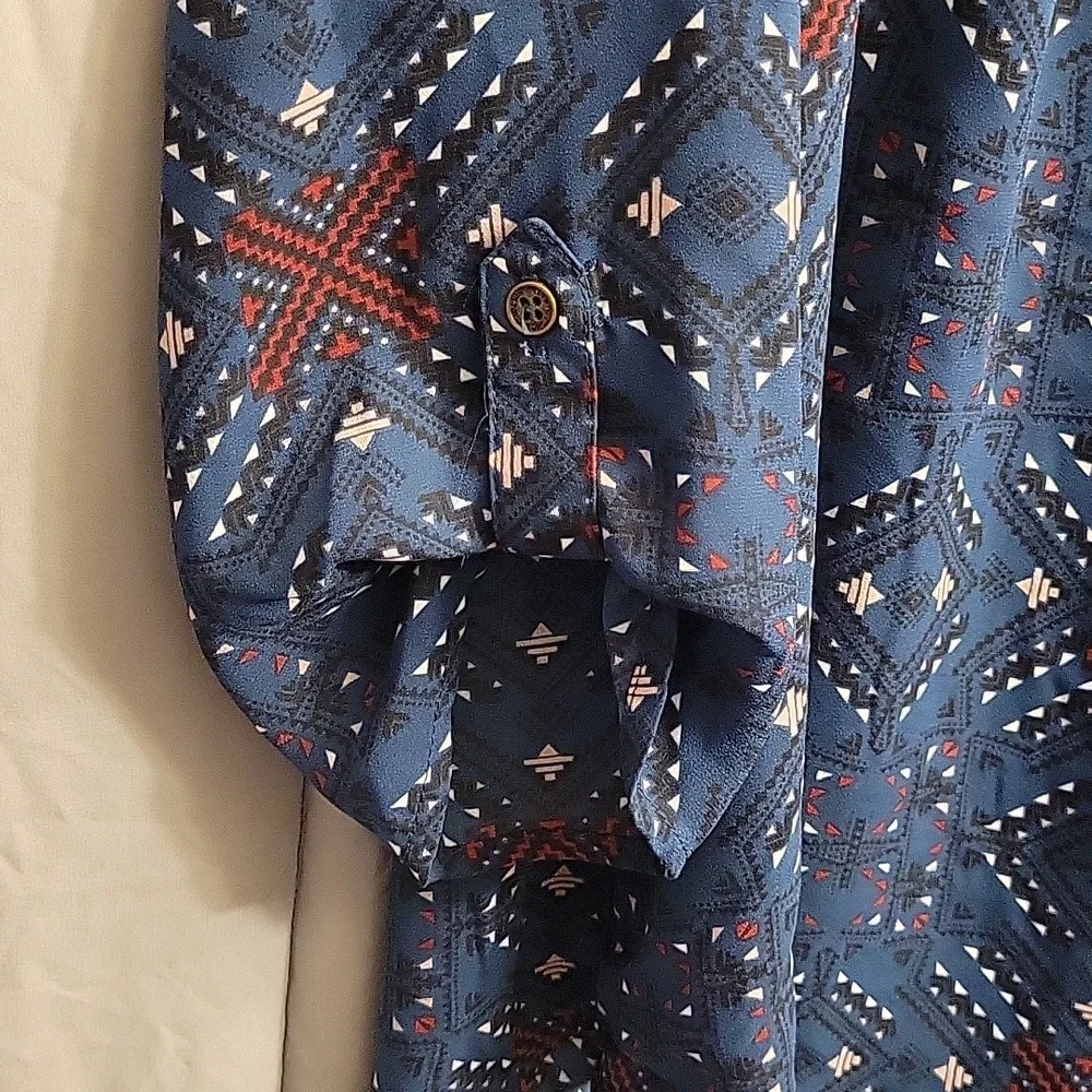 Rewind Blouse - Picture 2 of 5